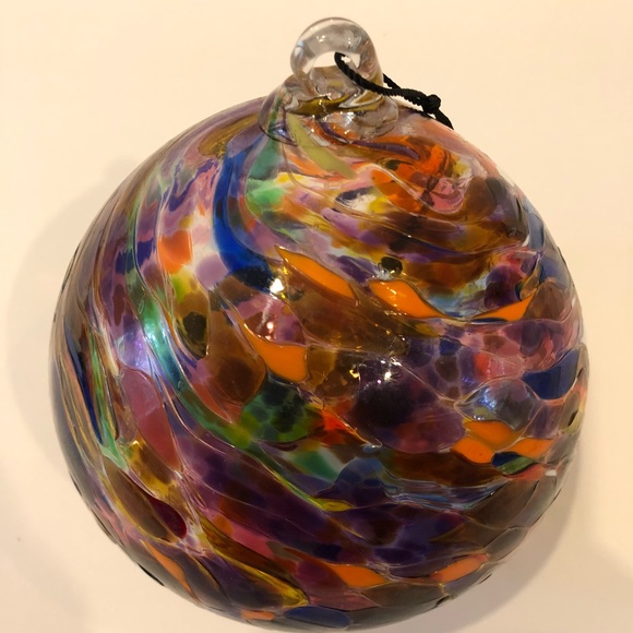Large hand blown glass rainbow hanging sphere - Picture 7 of 7